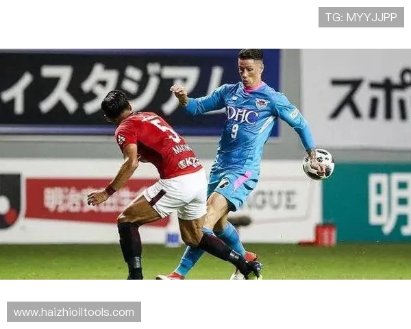 大宫松鼠与冈山绿雉的激烈对决展现足球魅力与团队精神